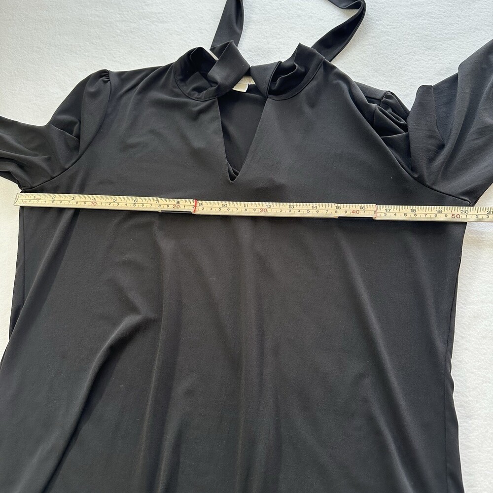 Michael Kors Women’s Black Tie Neck Blouse L Gold Hardware Stretch V Neck - Picture 4 of 8